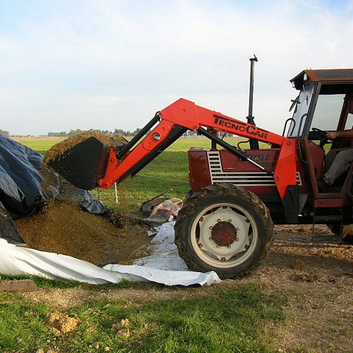 Pala forrajera PF4000